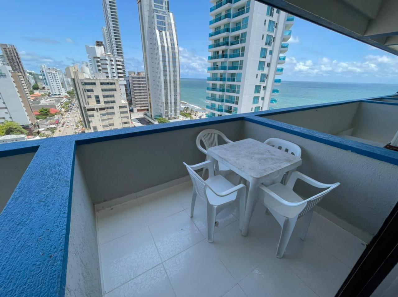 En Edificio Portofino Icdi Apartamento