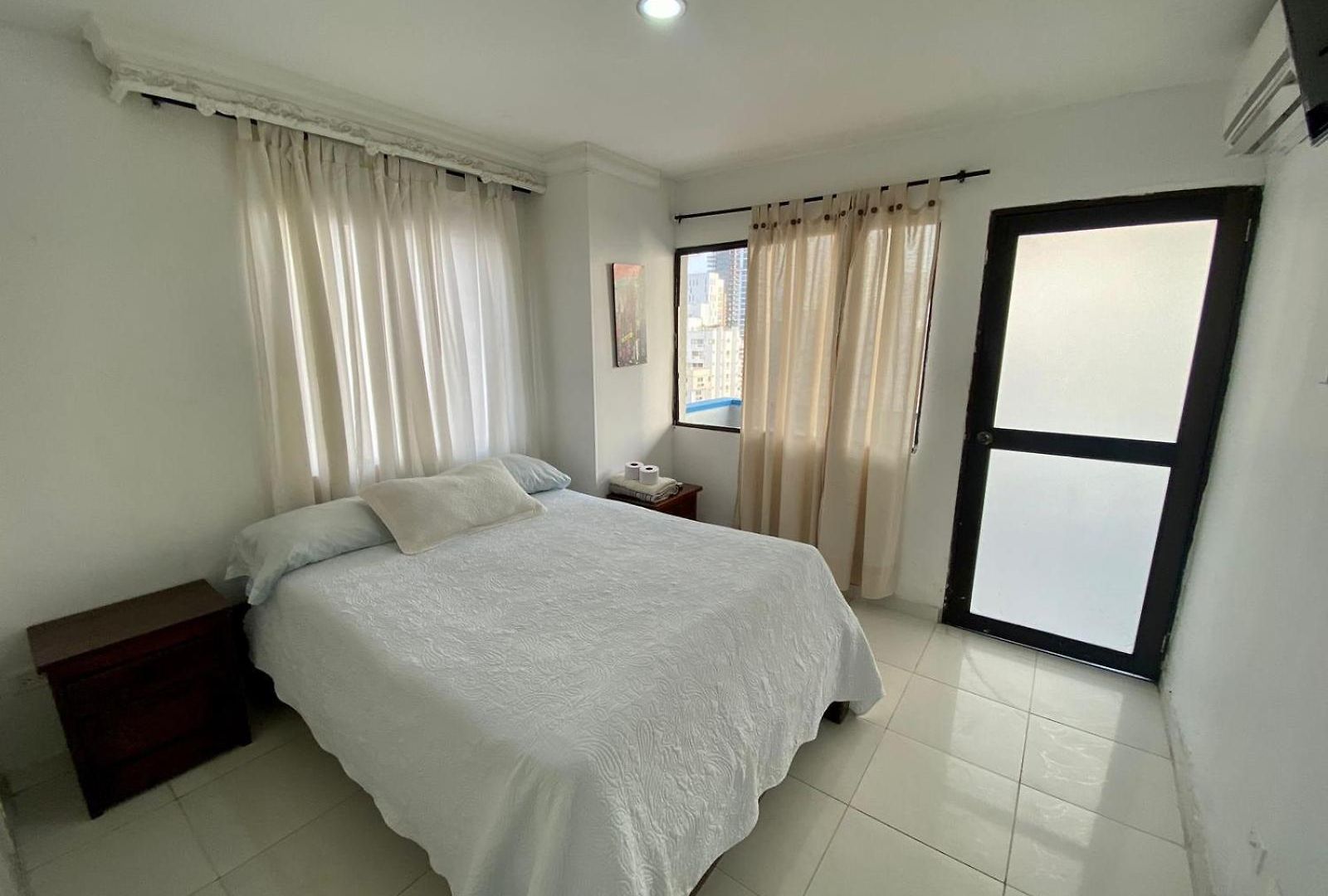 Apartamento En Edificio Portofino Icdi *