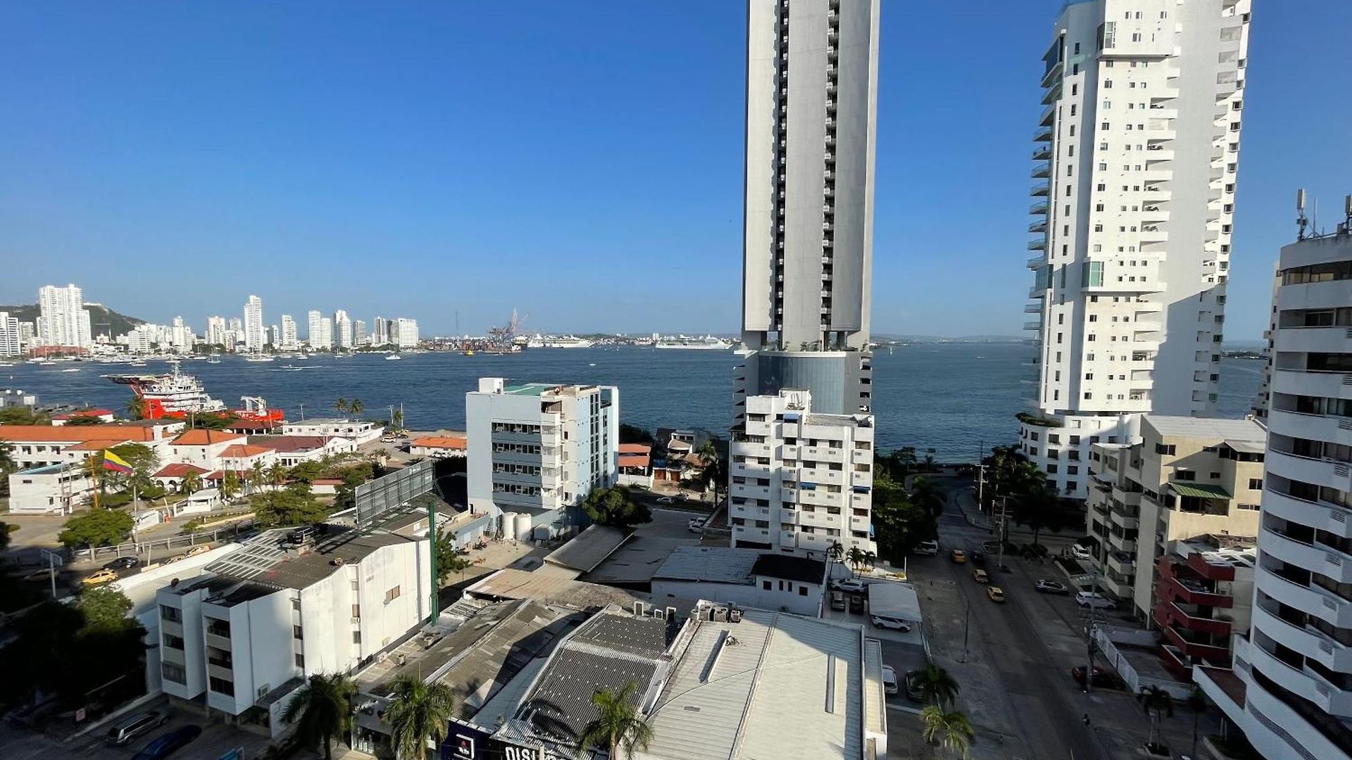 Apartamento En Edificio Portofino Icdi *