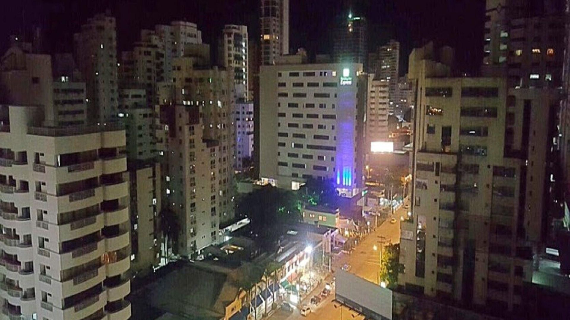 En Edificio Portofino Icdi Apartamento *