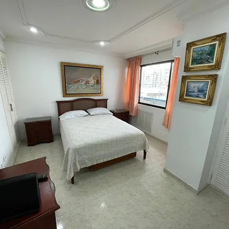 En Edificio Portofino Icdi * Cartagena