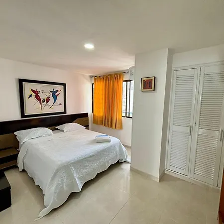 En Edificio Portofino Icdi Apartamento *