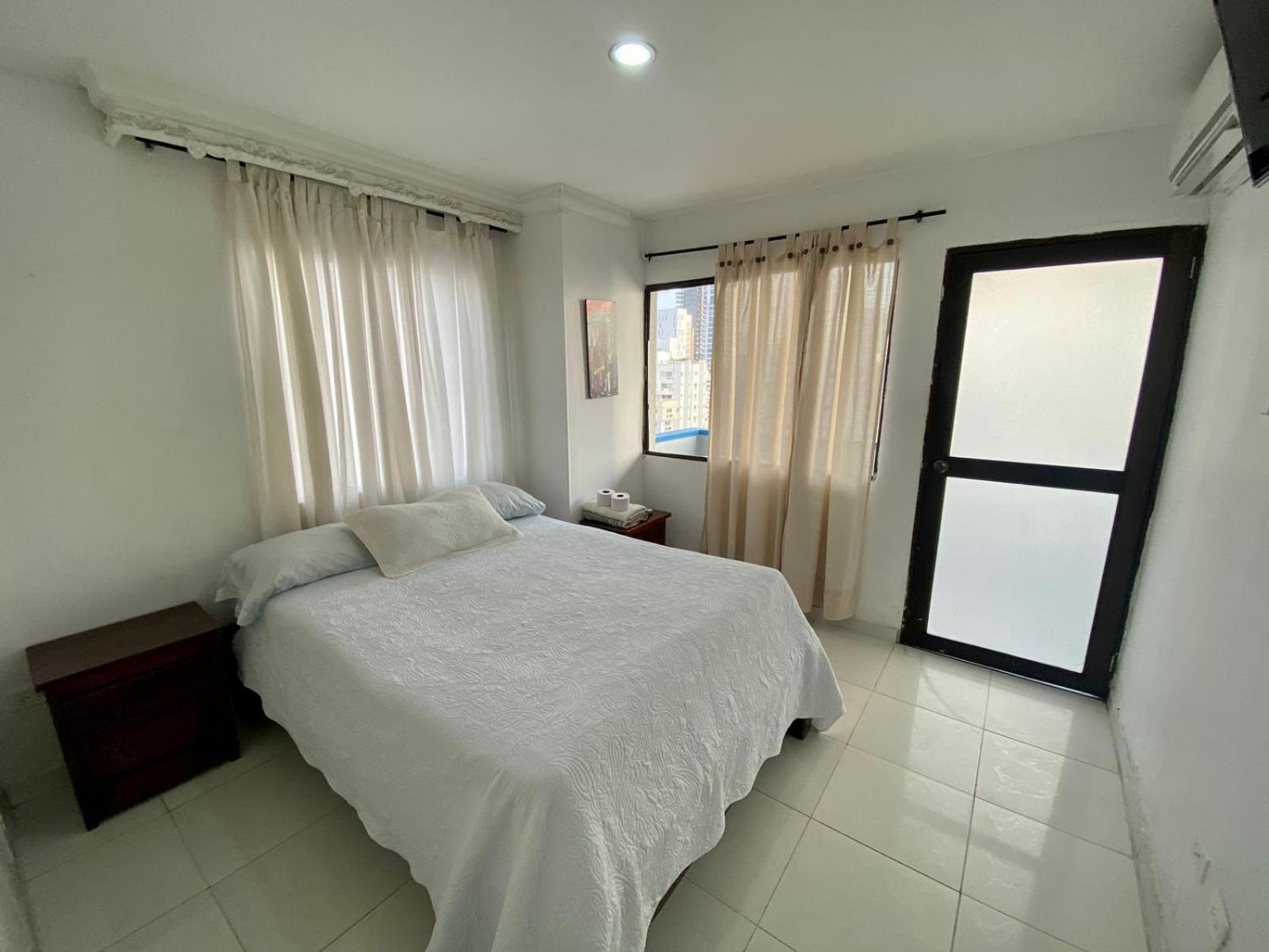 Apartamento En Edificio Portofino Icdi *